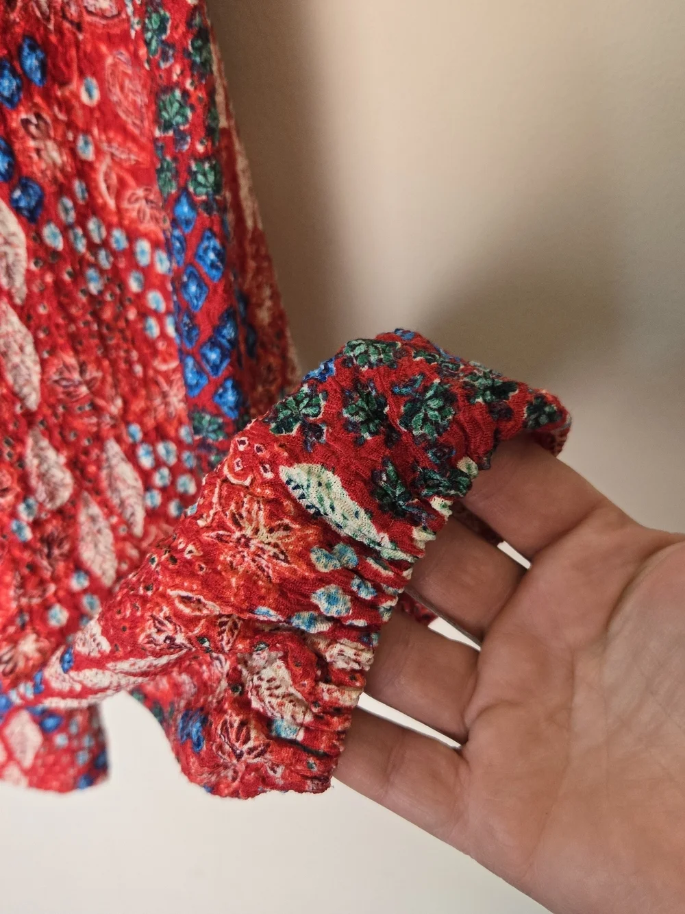 LOFT Gauzy Ruffle Neck Long Sleeve Top Size XL flowy Red Indie Bright Print - Picture 5 of 7